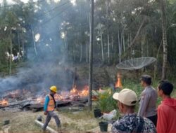 Rumah Kayu Milik Saeli Ludes Terbakar