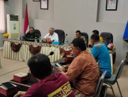 Masyarakat Keberatan Pemasangan Plang oleh PT BRS, Nama Bupati Ikut Terseret