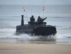 Satu Batalyon Tim Pendarat Korp Marinir Angkatan Laut Latihan Satuan Lanjutan II Aspek Laut (LSL II AL) Di Belitung